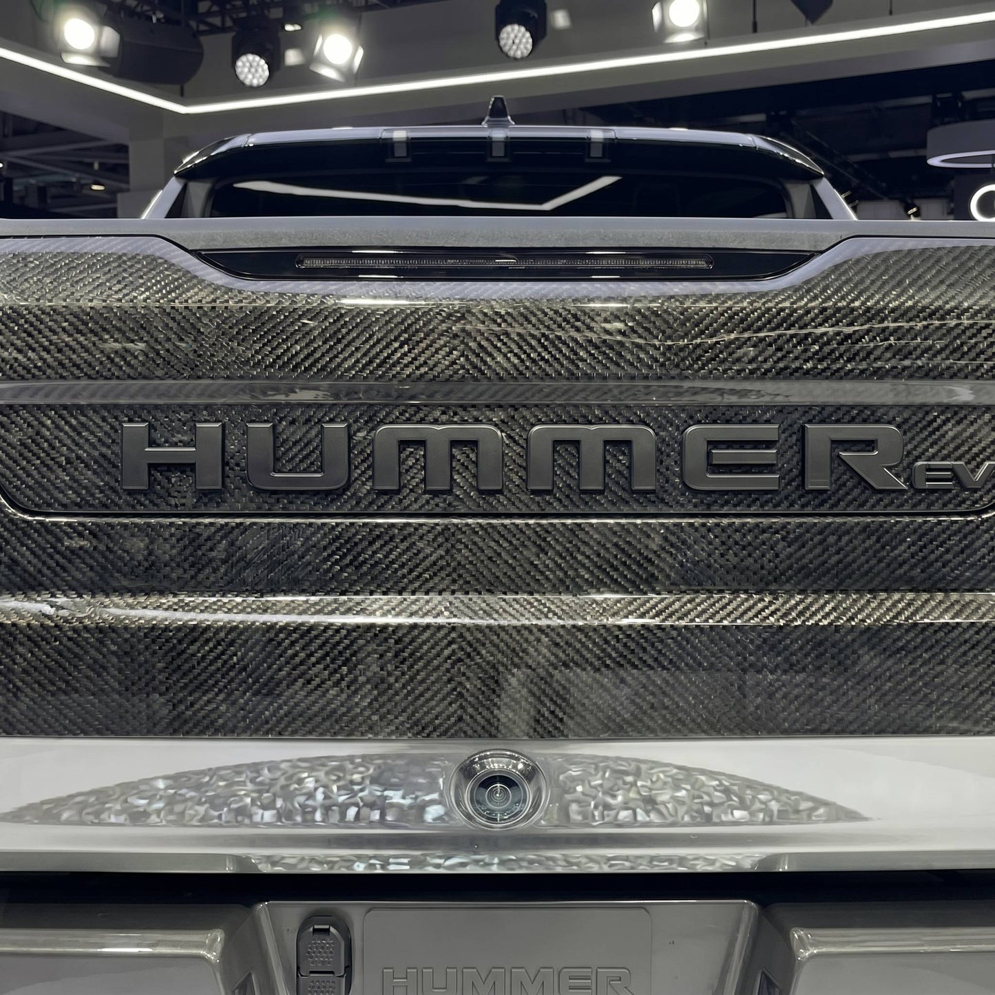 Carbon Fiber Tailgate – GMC Hummer EV