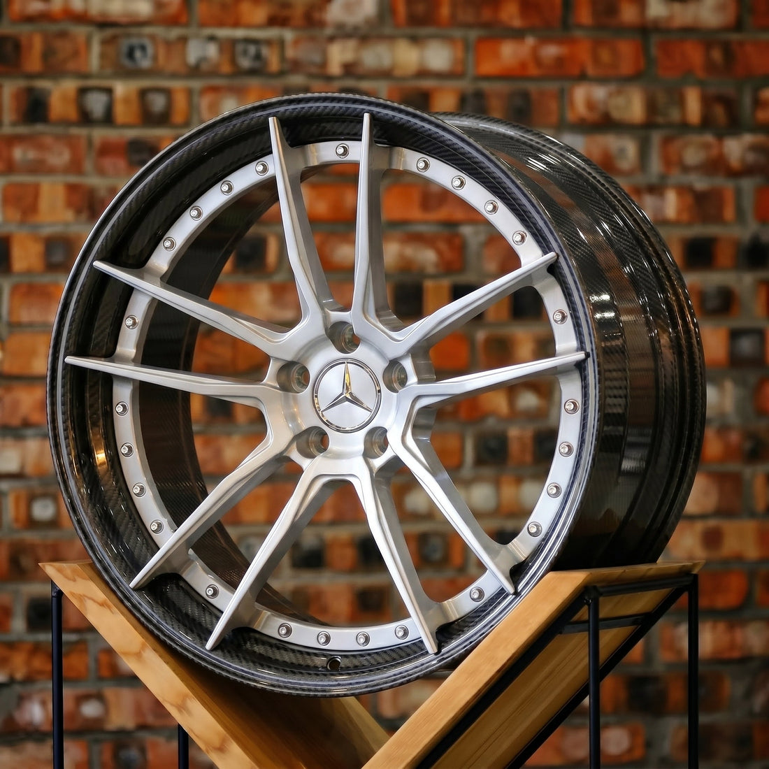 Carbon Fiber vs Forged Wheels Performance