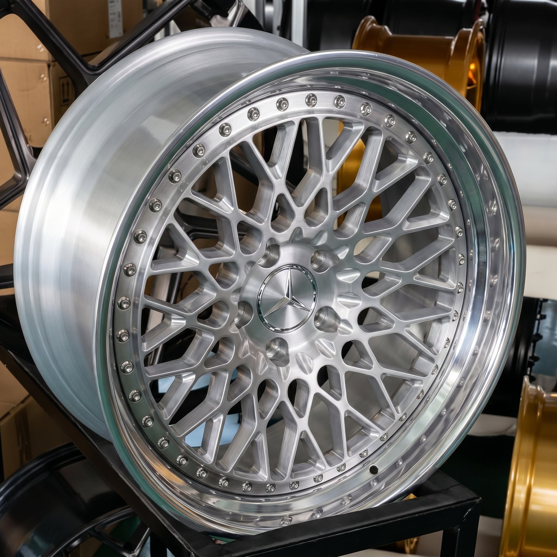 Silver Two Piece Forged Wheels for Mercedes-Benz AMG G-Class G63 G580 G550 GLE63 AMG GT63 AMG GTS GTR Po Black Series Maybach S550 S580 S63 E63 CLS53 CLE53 SL65 SL63 C63 EQS EQE Maybach SLS SLRGLS63 GLE63