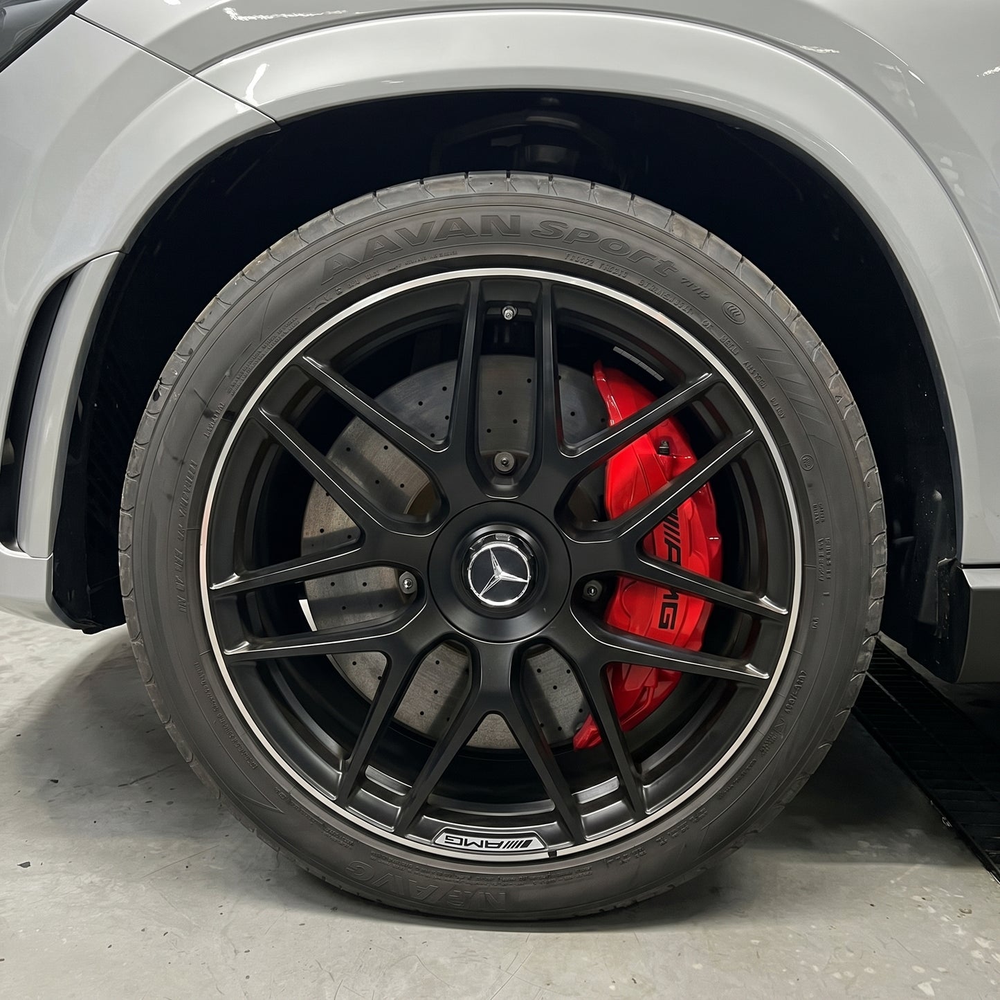 Carbon Ceramic Brakes – Mercedes-AMG GT 4-Door Coupe