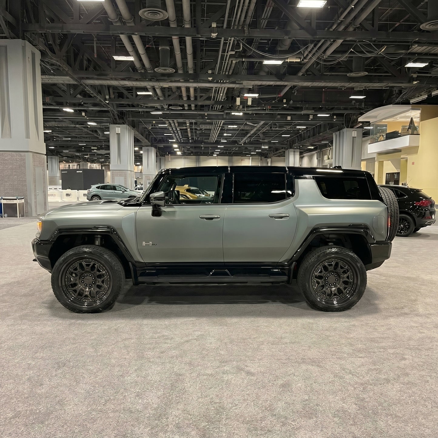 2-Piece Carbon Fiber Wheels for GMC Hummer EV