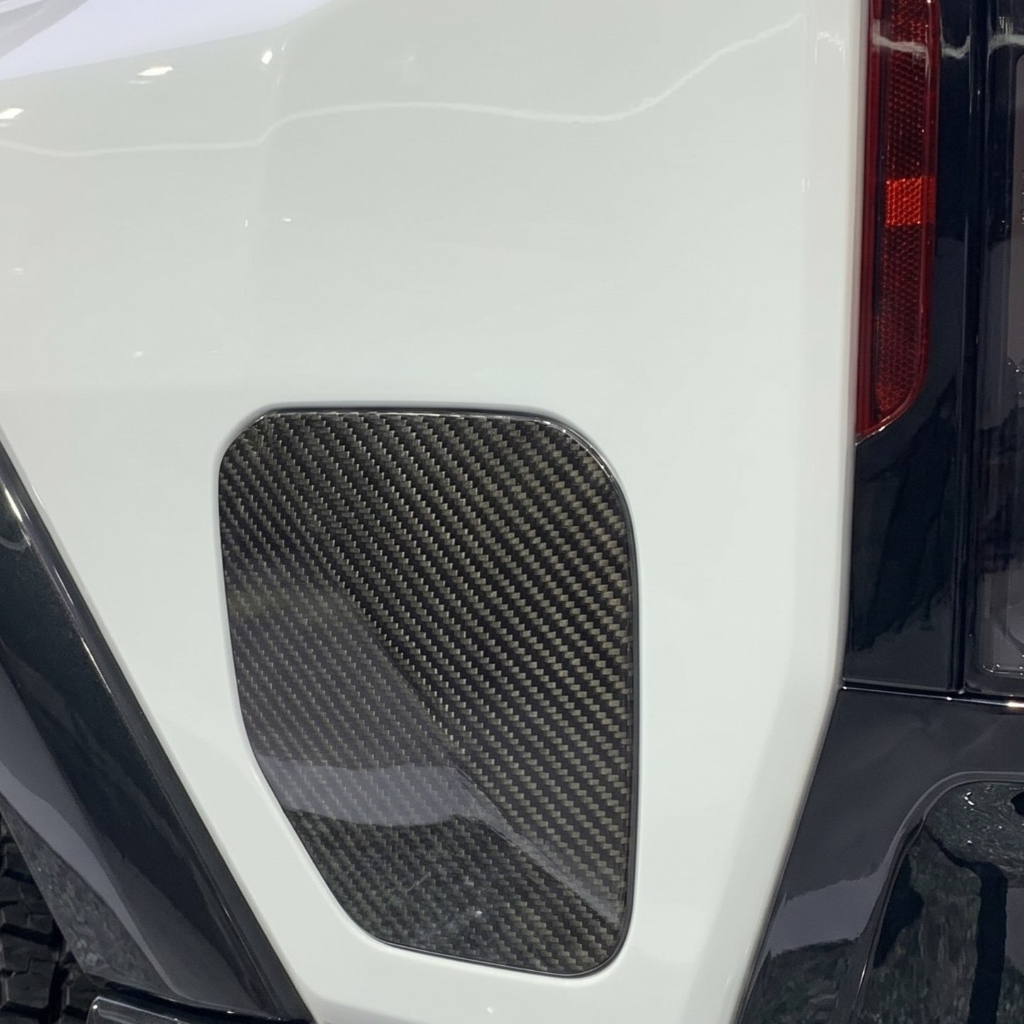 Carbon Fiber Charge Port Door – GMC Hummer EV