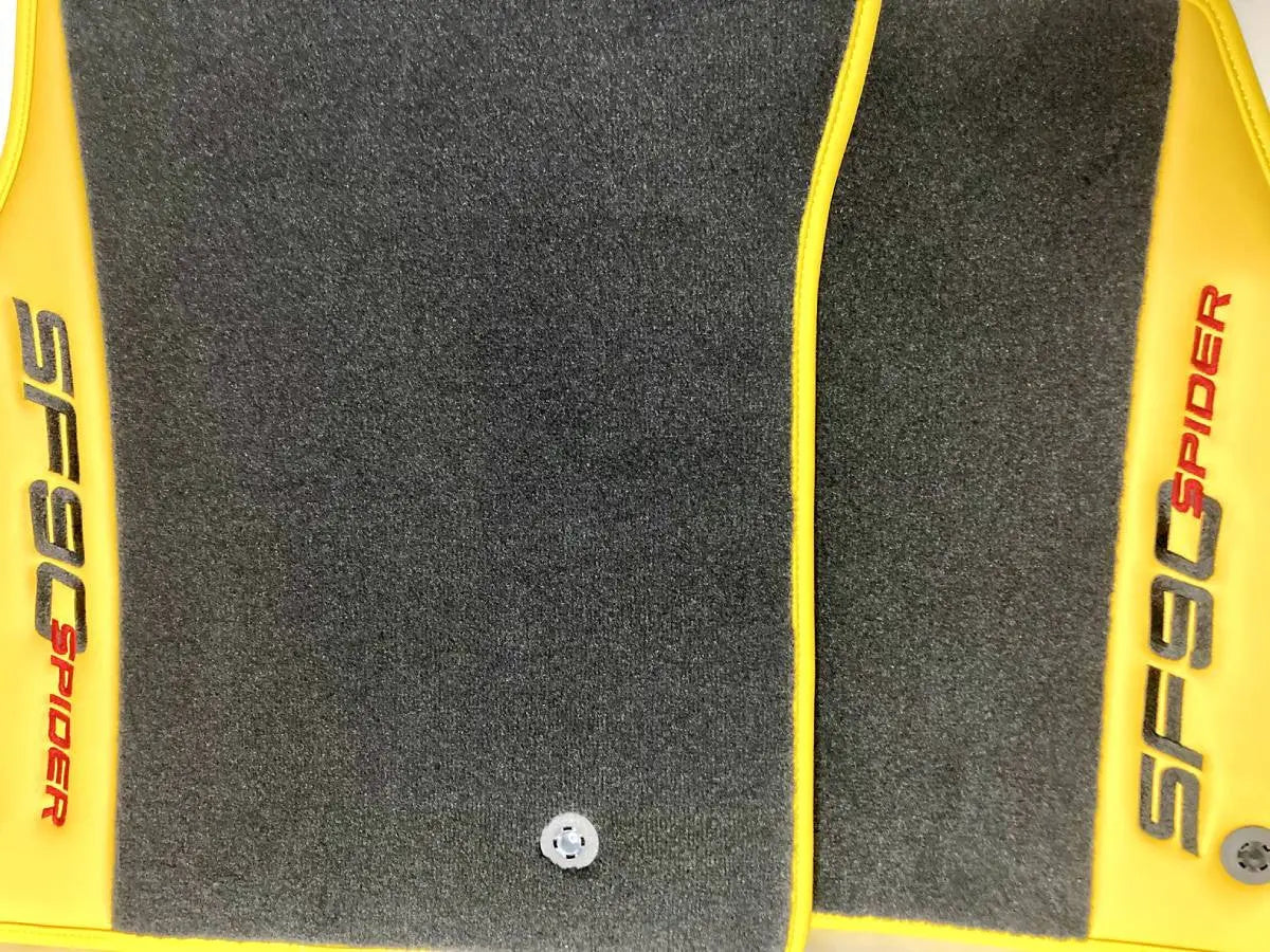 Ferrari SF90 Spider Floor Mats Players Club Cars