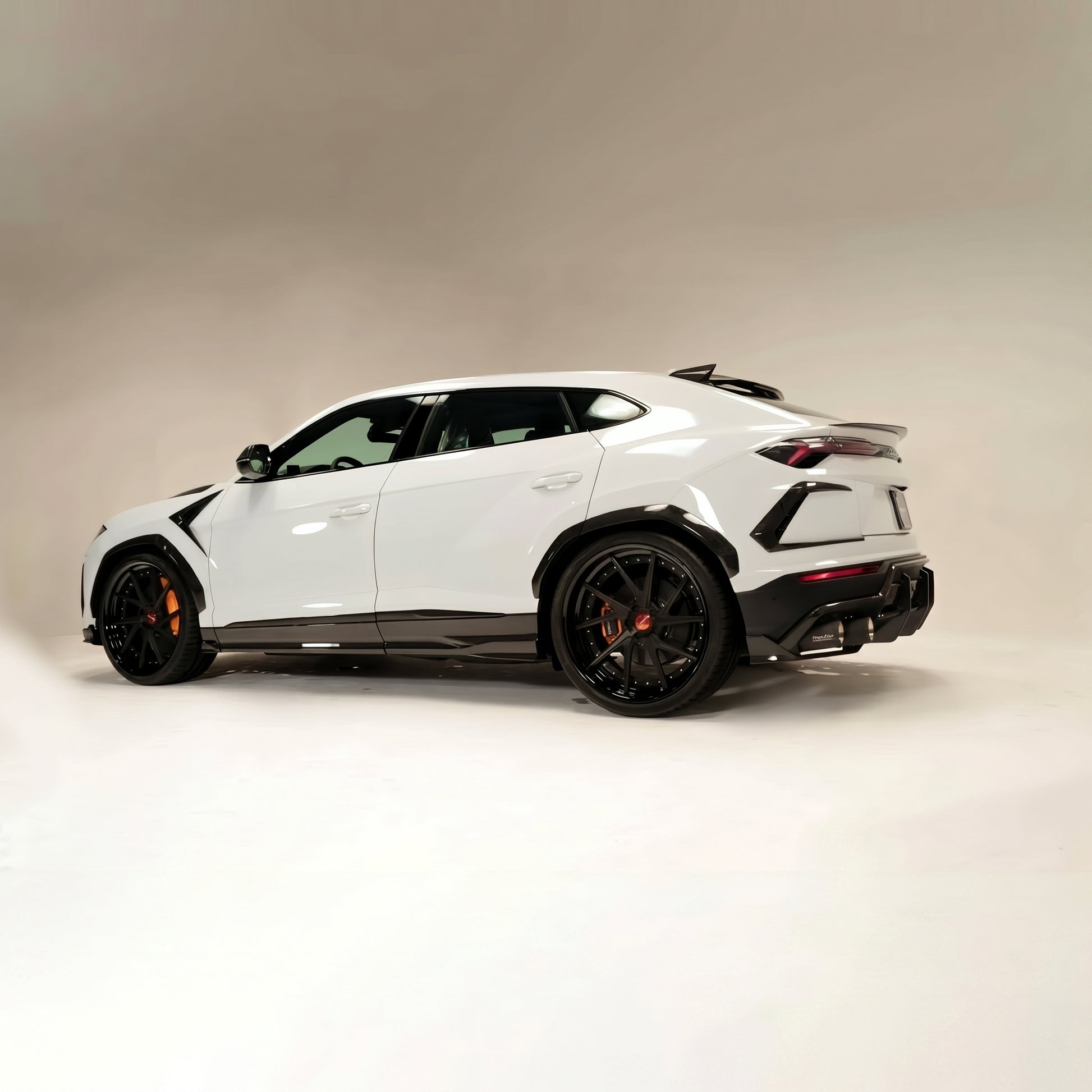 Lamborghini Urus Carbon Fiber Widebody Kit for the Performante SE S