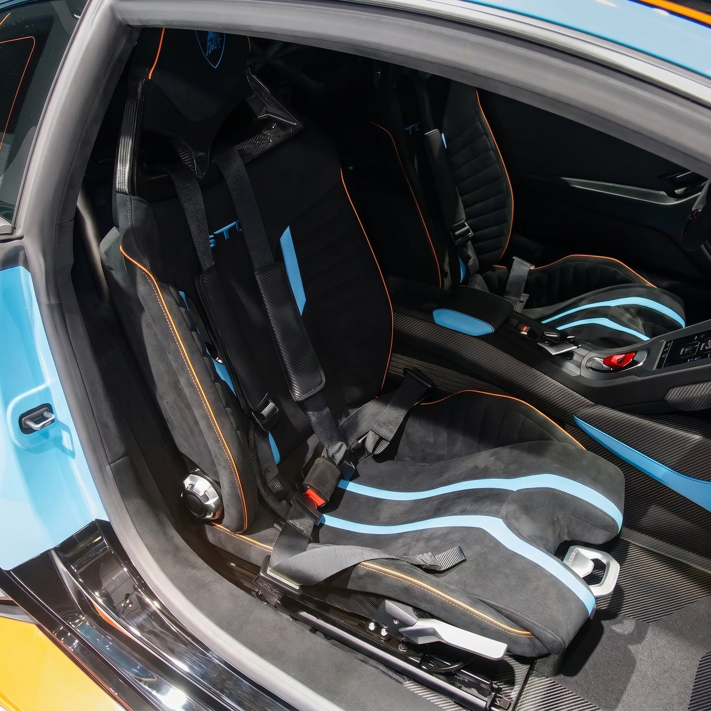 Carbon Fiber Sport Seats – Lamborghini Huracán STO